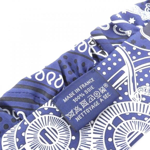 HERMES Black Scarf - Picture 3 of 3